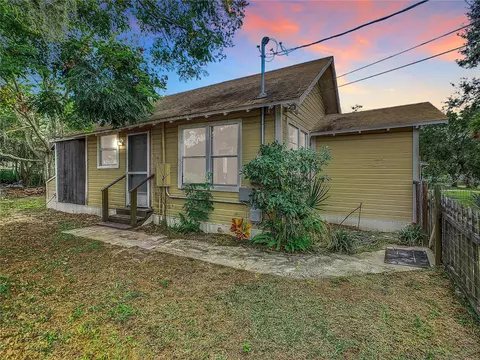 812 Cohassett Ave, Lake Wales, FL 33853