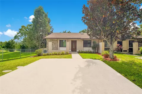 7645 Timber River Cir, Orlando, FL 32807