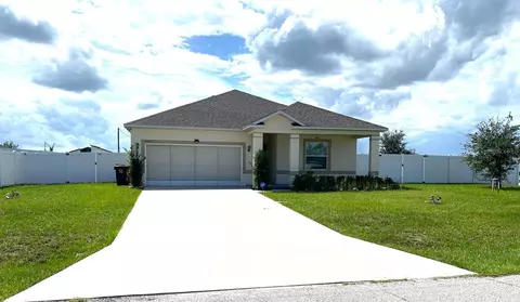 1002 Desmoines Ln, Kissimmee, FL 34759