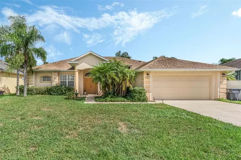 1011 Golf Course Pkwy, Davenport, FL 33837