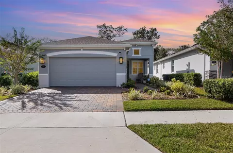 237 Old Moss Cir, Deland, FL 32724