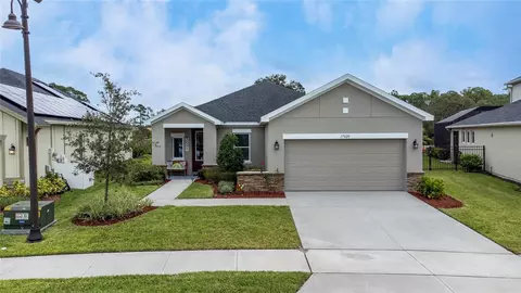 17820 Passionflower Cir, Clermont, FL 34714