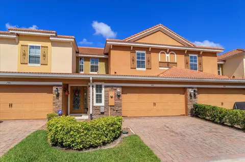 300 Terracina Dr, Sanford, FL 32771
