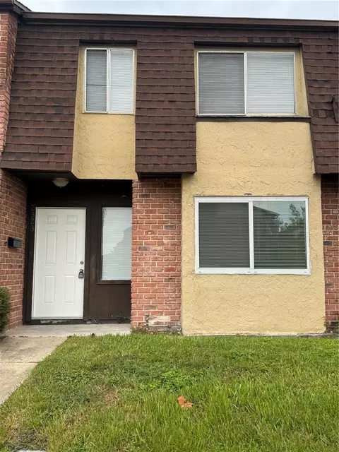 2323 Huntington Green Ct #5, Orlando, FL 32839