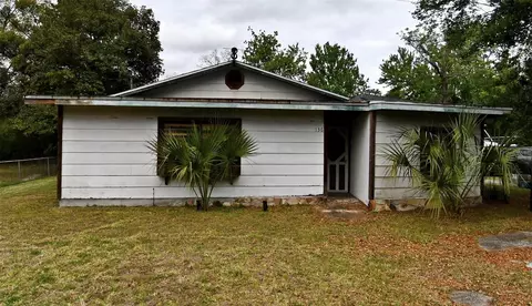 136 Lake Shore Dr, Altamonte Springs, FL 32714