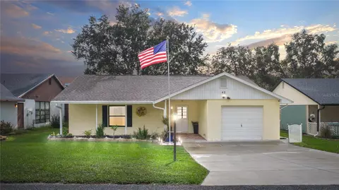 42 Juniper Dr, Davenport, FL 33837