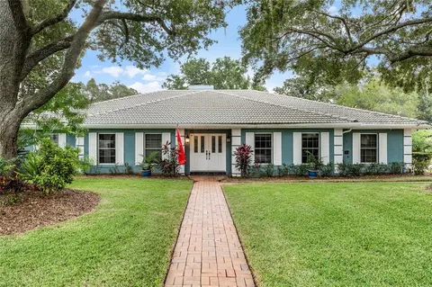 10 Club Ct, Haines City, FL 33844