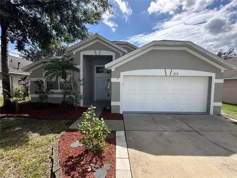 211 Garberia Dr, Davenport, FL 33837