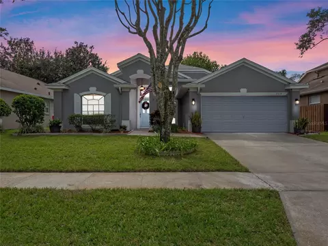 2537 Walnut Heights Rd, Apopka, FL 32703