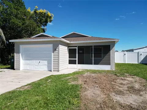 25 Cayman Cir, Umatilla, FL 32784