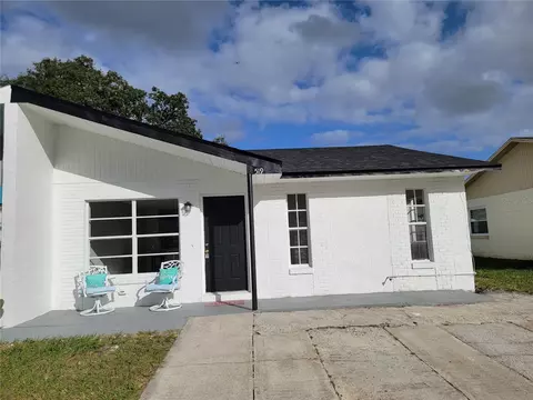 519 Owl Cir, Orlando, FL 32825