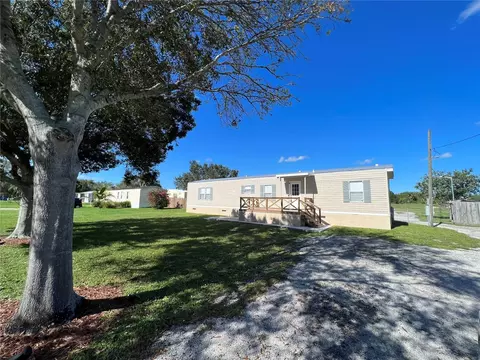 8615 SE 57th Dr, Okeechobee, FL 34974 photo 1