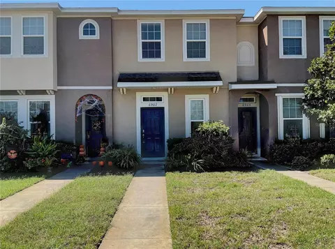 6907 Towering Spruce Dr, Riverview, FL 33578