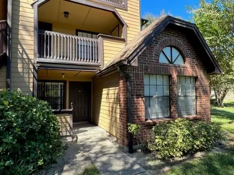 355 Lakepointe Dr #104, Altamonte Springs, FL 32701