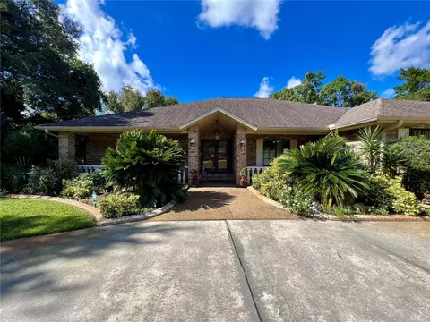 590 E Lehigh Dr, Deltona, FL 32738