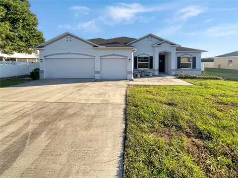 1701 Daybreak Dr, Fruitland Park, FL 34731