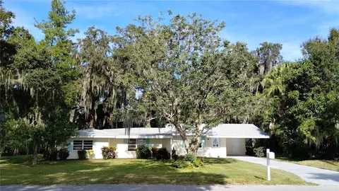 129 N Lake Reedy Blvd, Frostproof, FL 33843