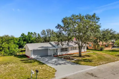 844 Sherwood Dr, Lake Wales, FL 33898