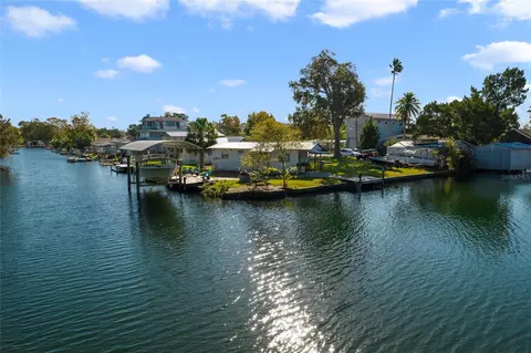 7182 Westwind St, Weeki Wachee, FL 34607 photo 1