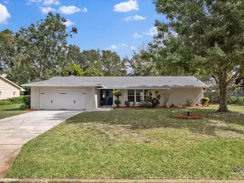 221 Valencia Ct, Winter Garden, FL 34787