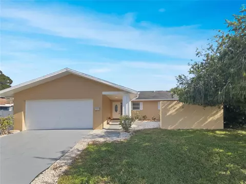 5803 Tampa Shores Blvd, Tampa, FL 33615