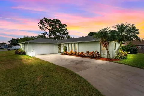 6103 Barnard Rd, Bradenton, FL 34207