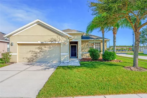 14202 Queenside St, Orlando, FL 32824