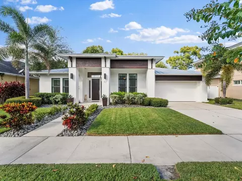 1137 Guernsey St, Orlando, FL 32804