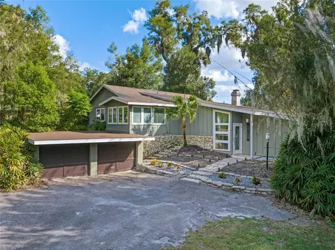 900 Park Pl, Deland, FL 32720