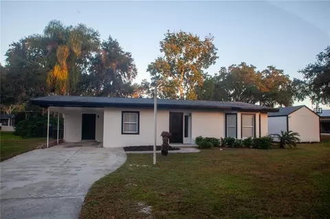 2274 Mullet Lake Park Rd, Geneva, FL 32732