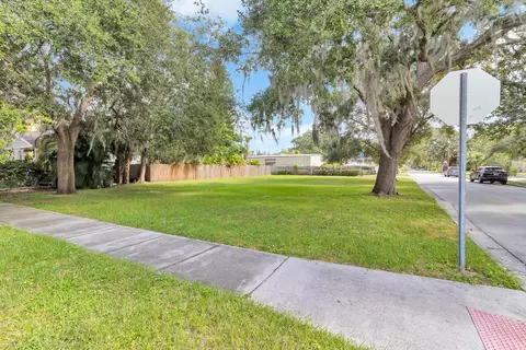 1015 Palmetto Ave, Sanford, FL 32771