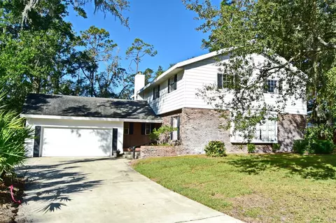 925 Red Fox Rd, Altamonte Springs, FL 32714
