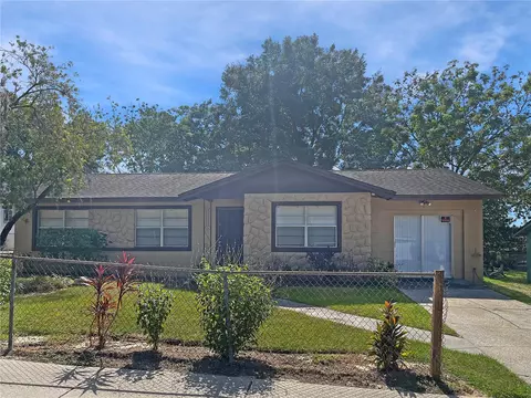14 E Cleveland St, Apopka, FL 32703