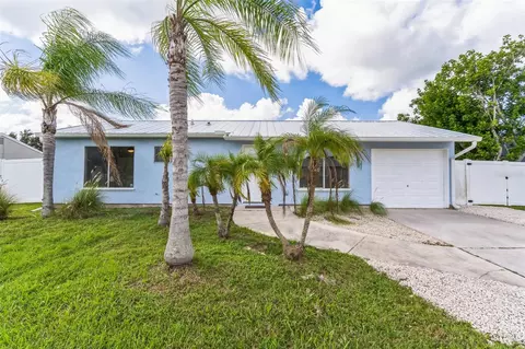 2650 Roxbury Cir, North Port, FL 34287