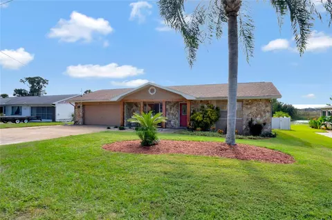 9134 E Point O Woods Dr, Inverness, FL 34450