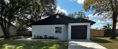 4823 Wildflower Dr, Lakeland, FL 33811