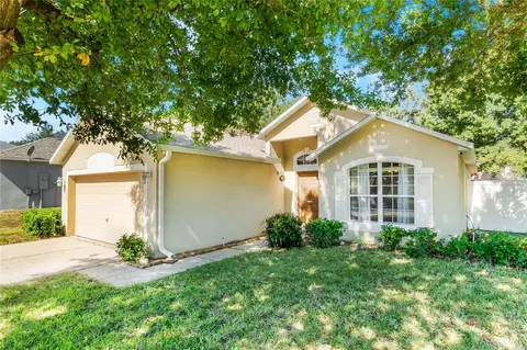 2204 Tealwood Cir, Tavares, FL 32778