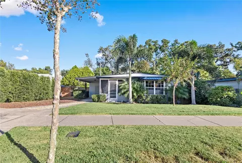 2901 Pickfair St, Orlando, FL 32803