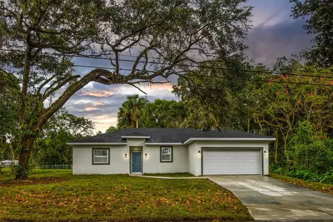 706 W Beresford Ave, Deland, FL 32720
