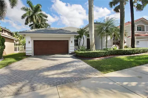 2536 Hunters Run Way, Weston, FL 33327