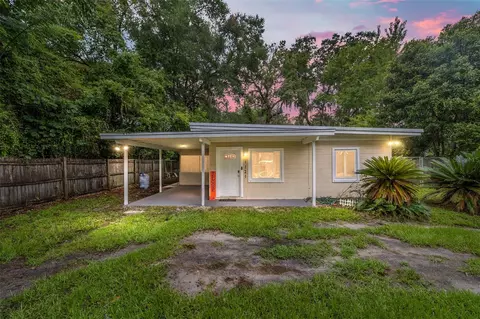 1121 NW 22nd Ave, Gainesville, FL 32609