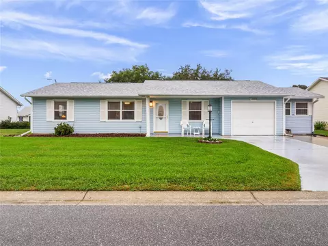 25928 Newcombe Cir, Leesburg, FL 34748