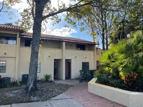 10316 Turkey Lake Rd #B-6 A/K/A  114, Orlando, FL 32819