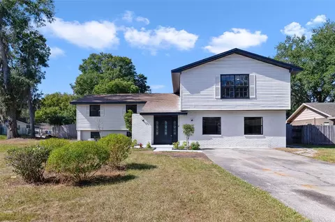 2505 Astro Pl, Seffner, FL 33584