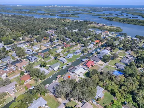 147 Hibiscus Rd, Edgewater, FL 32141