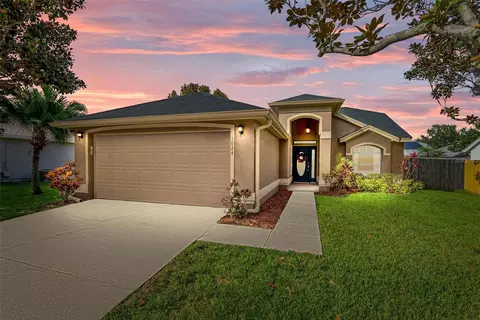 1024 W Riviera Blvd, Oviedo, FL 32765