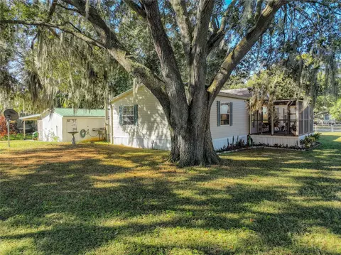 399 2nd Ave, Kenansville, FL 34739