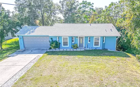 394 Fisher Dr, Deltona, FL 32725