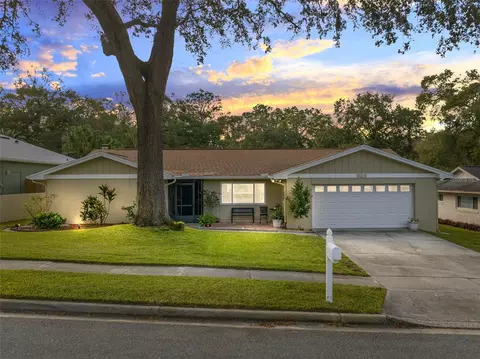 626 Iris St, Altamonte Springs, FL 32714