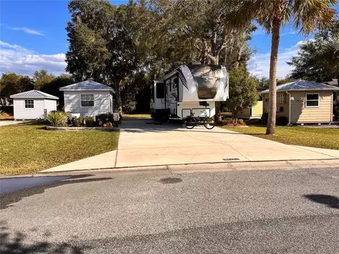 3111 NE 101st Ter, Silver Springs, FL 34488